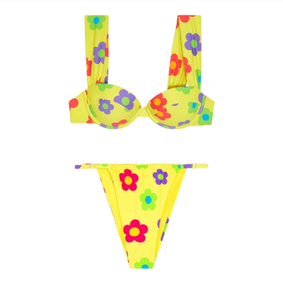 WeWoreWhat Retro Daisy Claudia String Bikini - Picture 4 of 4